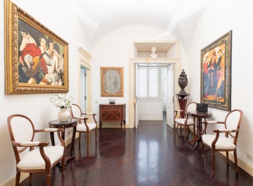 Spanish Steps Luxury and Historical Apartment